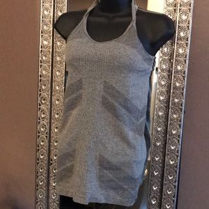 Fabletics tank w/ shelf bra & removable pads